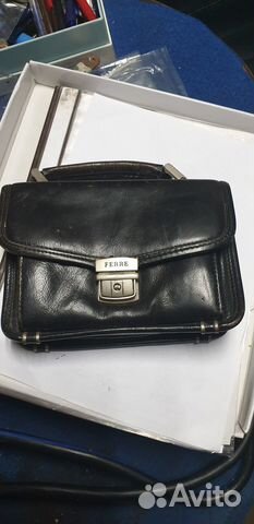 Продаётся барсетка для документов или денег