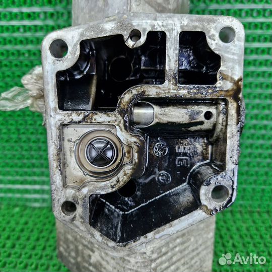 Корпус масляного фильтра Volkswagen Tiguan 2009