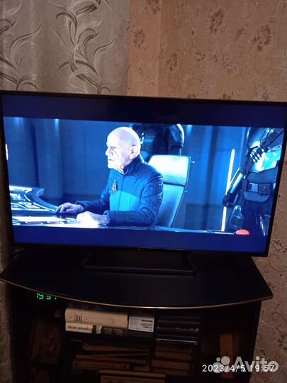 Телевизор dexp 43