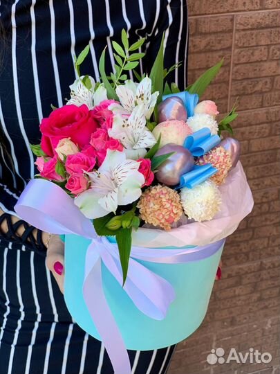 Клубничные композиции на день учителя