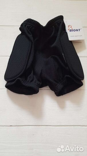 Защитные шорты детские biont 5xs новые