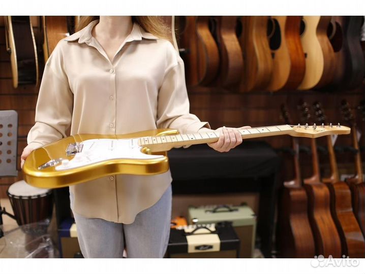 Smiger L-G2-GD - электрогитара, цвет золото