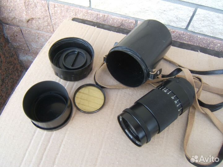 Фотоаппарат Зенит Е с телеобъективом Юпитер 37А