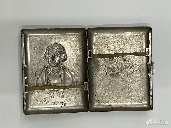 Портсигар с изображением Н.В. Гоголя (1852-1952)