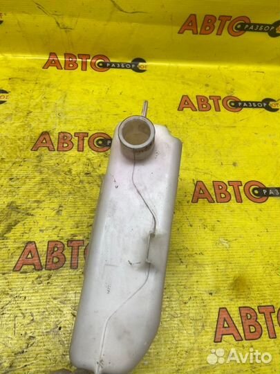 Бачок расширительный Toyota Mark X X120 4GR-FSE