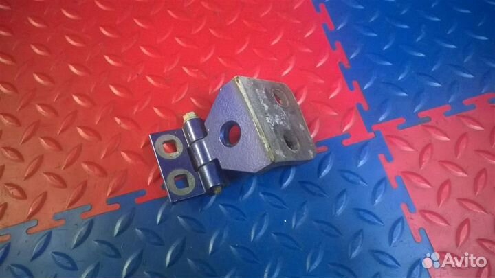 Петля двери передней левой нижняя BMW X3 E83