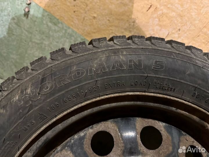 Комплект оригинальных колес Kia Rio 3 185/65 R15