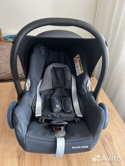 Детское автокресло от 0 maxi cosi