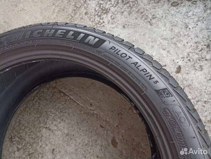 Michelin Alpin 255/40 R20