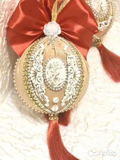 Новогодние ёлочные шары