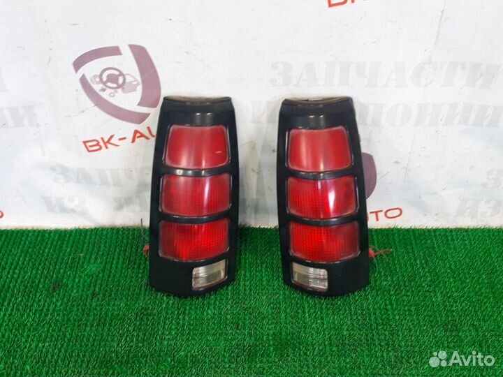 Задние фонари Chevrolet Tahoe GMT400 GMT410