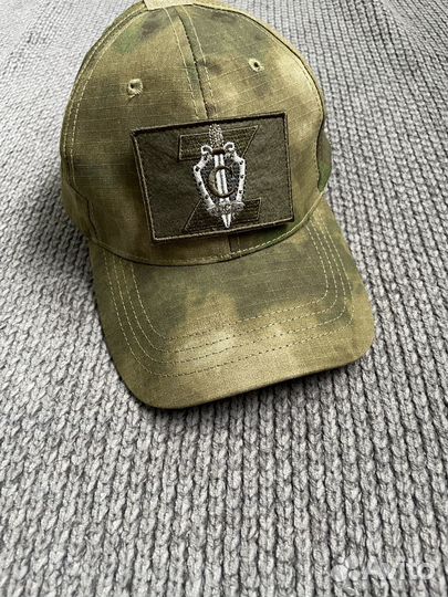 Бейсболка с символикой фсб