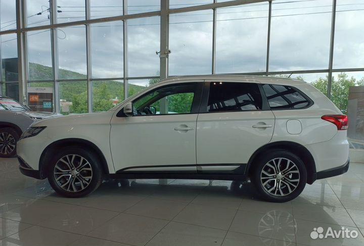 Mitsubishi Outlander 2.0 CVT, 2016, 115 179 км