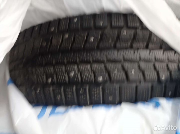 Dunlop SP Winter Ice 01 205/60 R16