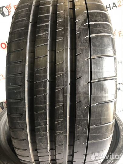 Michelin Pilot Super Sport 235/35 R20 и 265/30 R20 94Y