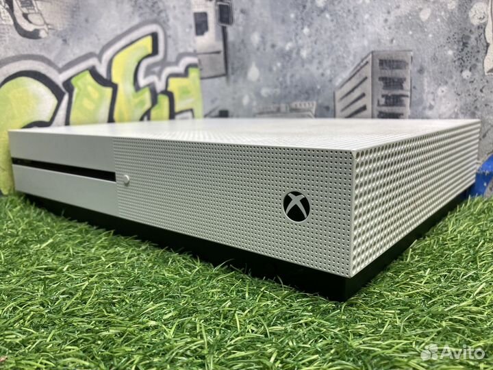 Microsoft Xbox One S 500GB Покупка/Продажа