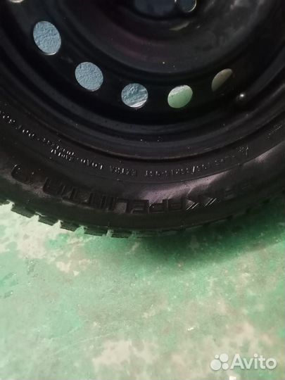 Nokian Tyres Hakkapeliitta 9 195/65 R15 95T