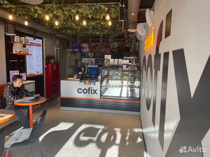 Старший смены/Бариста в кофейню Cofix