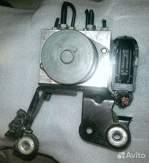 Электронный блок ABS Ford Mondeo S-Max Galaxy