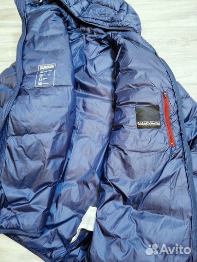 Слив после зимы Napapijri легкий пуховик