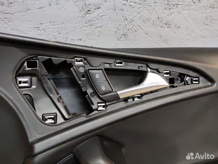 Обшивка боковой двери передняя правая Audi A6 C7