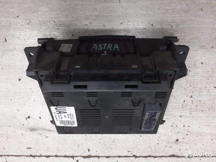 Дисплей информационный Opel Astra H / Zafira B