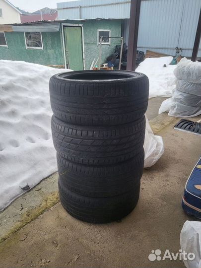 Bridgestone All Weather A001 245/40 R19