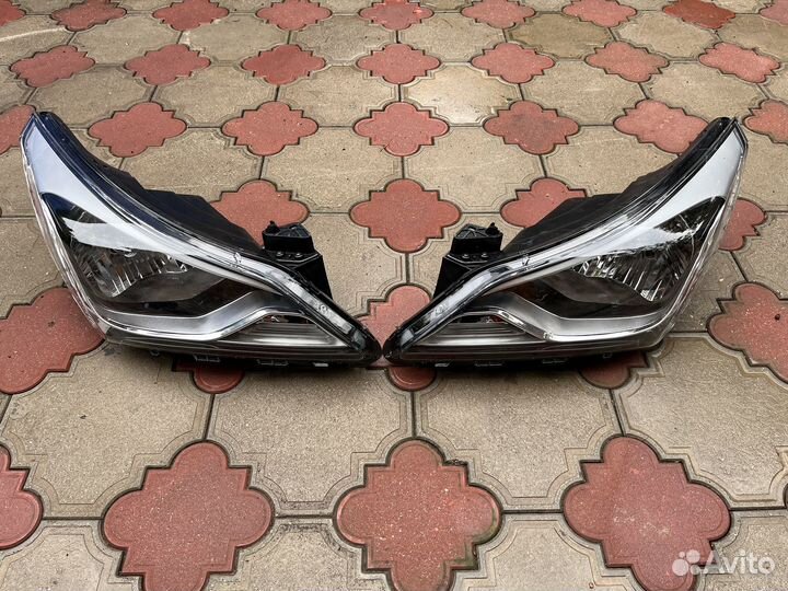 Фары на Хундай Солярис 2014-2017