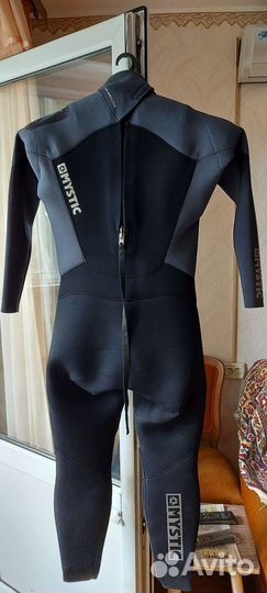Гидрокостюм mystic 4 mm