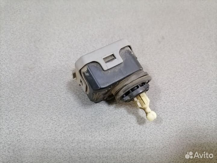 Моторчик корректора фары для Skoda Fabia 1999-2007