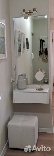 Тумба подвесная белая, в спальню, прихожую