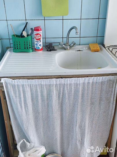 Раковина с тумбой