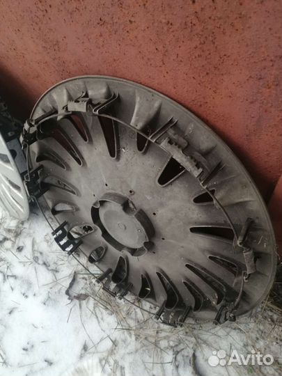 Колпаки на volkswagen r 16