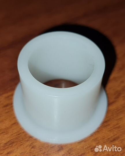 Втулка струбцины пластиковая Yamaha 40-250,F75-350