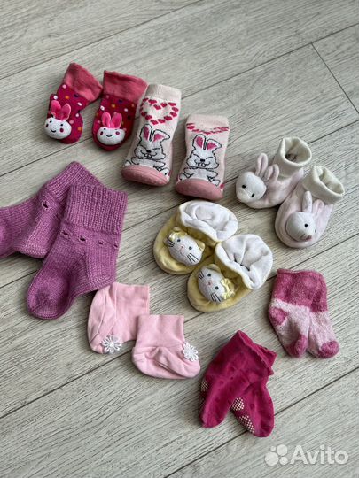 Носочки и пинетки для малышки