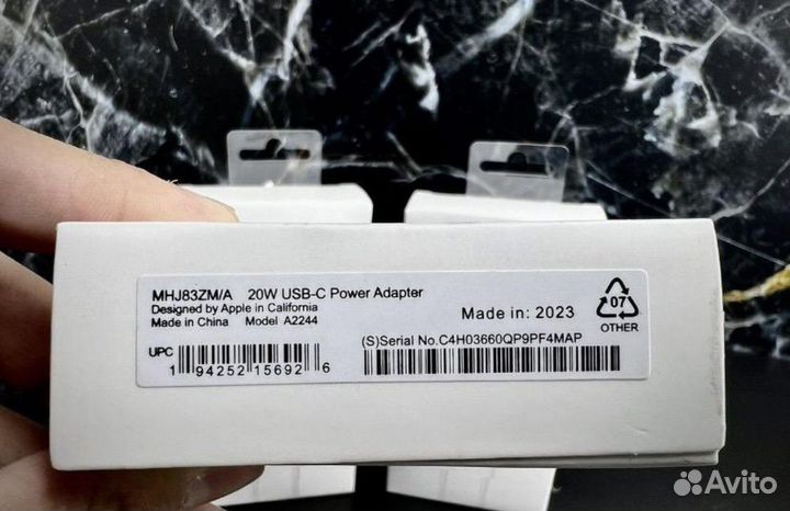 Зарядка на iPhone 20w