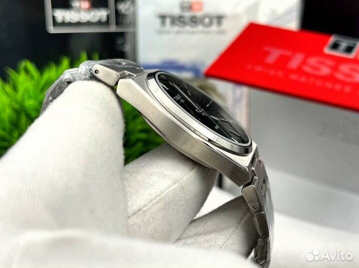 Кварцевые мужские часы Tissot PRX черные