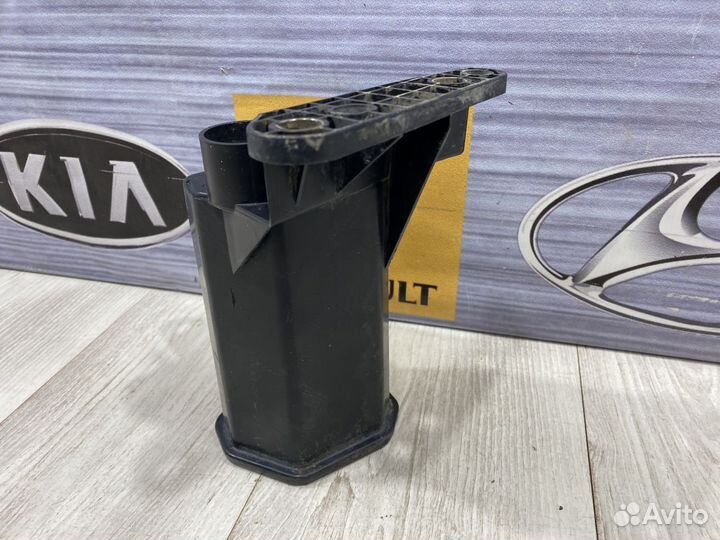 Абсорбер Адсорбер топливных паров Renault kangoo