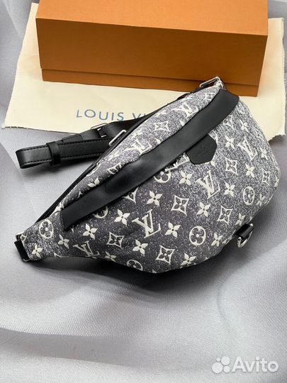 Сумка на пояс Louis Vuitton