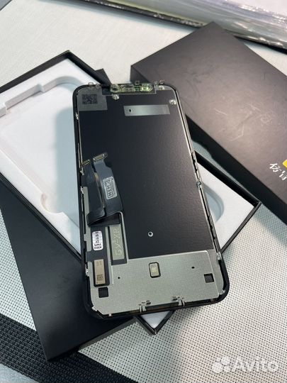 Дисплей iPhone XR