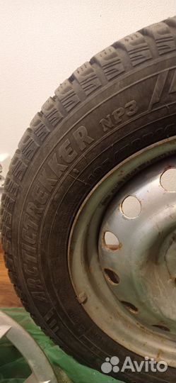 Зимняя резина Maxxis R14 на штамповочных дисках