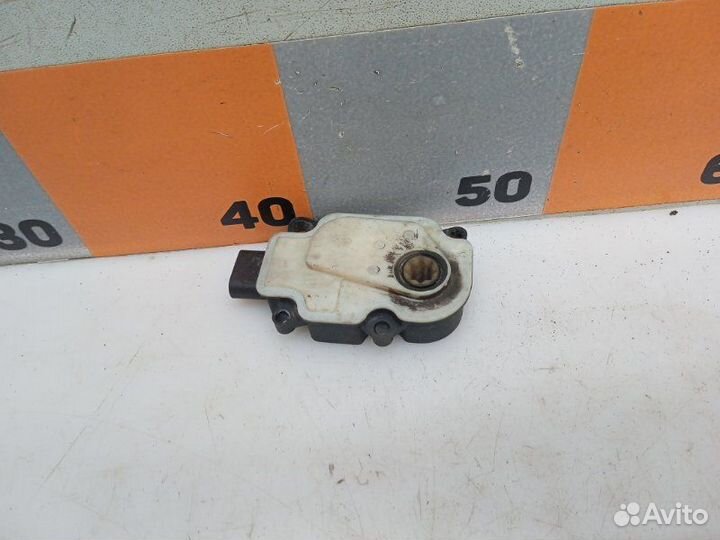 Моторчик Volvo Xc90 LA4 2.0 2016