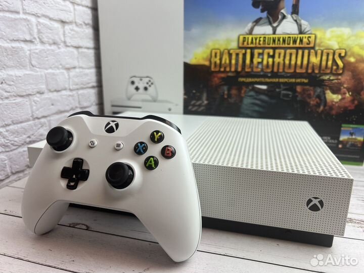 Игровая приставка Xbox One S 1TB