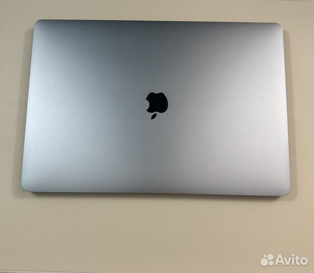 Ноутбук MacBook pro 16 2019