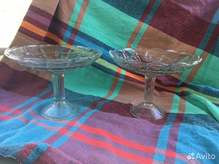 Большая ваза на ножке стекло СССР