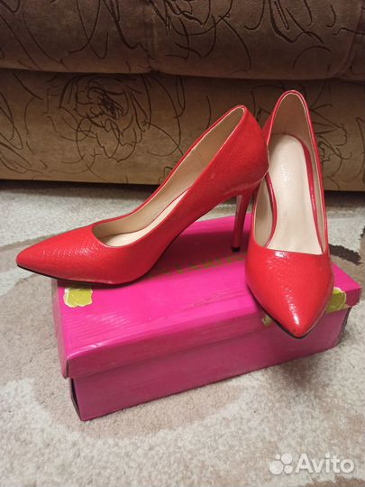 Туфли на каблучке