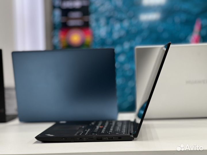 Сенсорный ThinkPad IPS Core i5 8G озу SSD256g