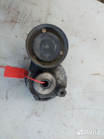 Натяжитель ремня (в сборе) CF85/XF95/XF105