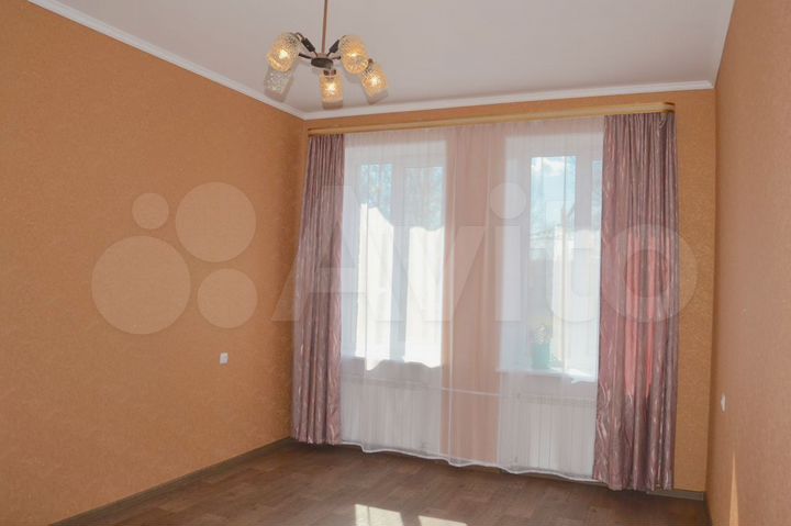 3-к. квартира, 76 м², 2/3 эт.