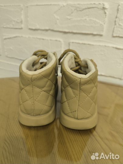 Ботинки для девочки